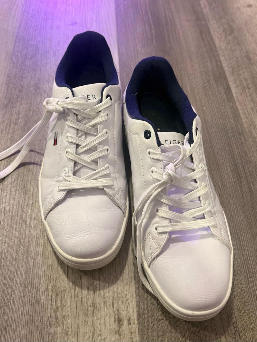 Tommy Hilfiger White Sneakers with Navy Lining